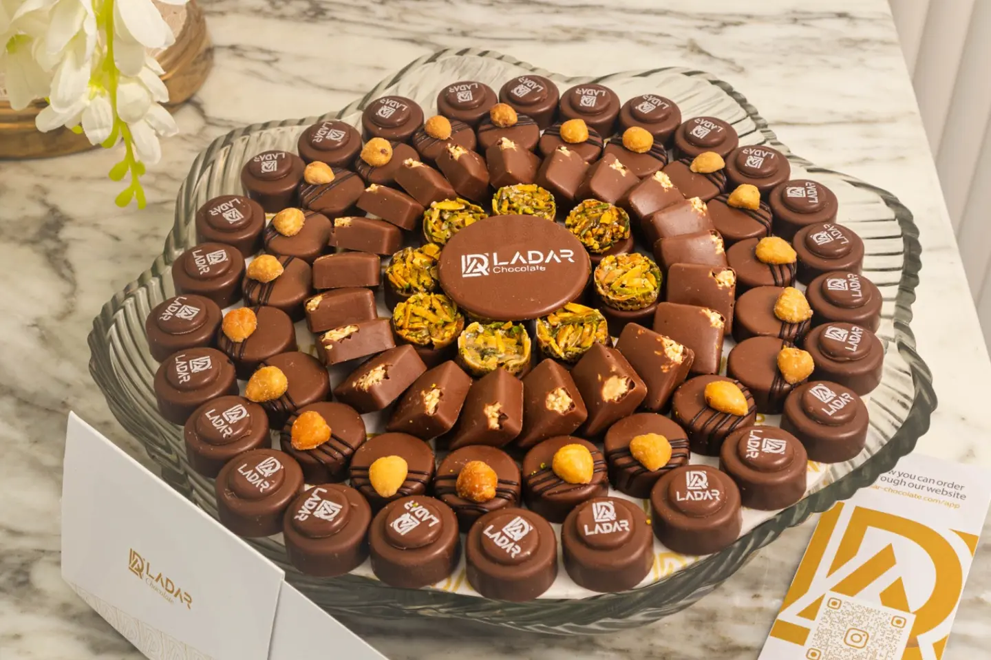 Praline & Salted Caramel Tray 700 800g