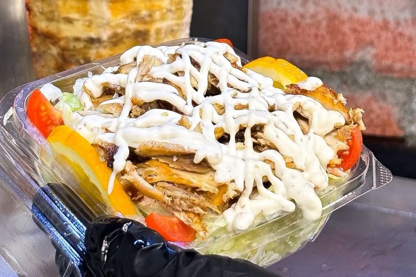 سلطة سيزر شاورما