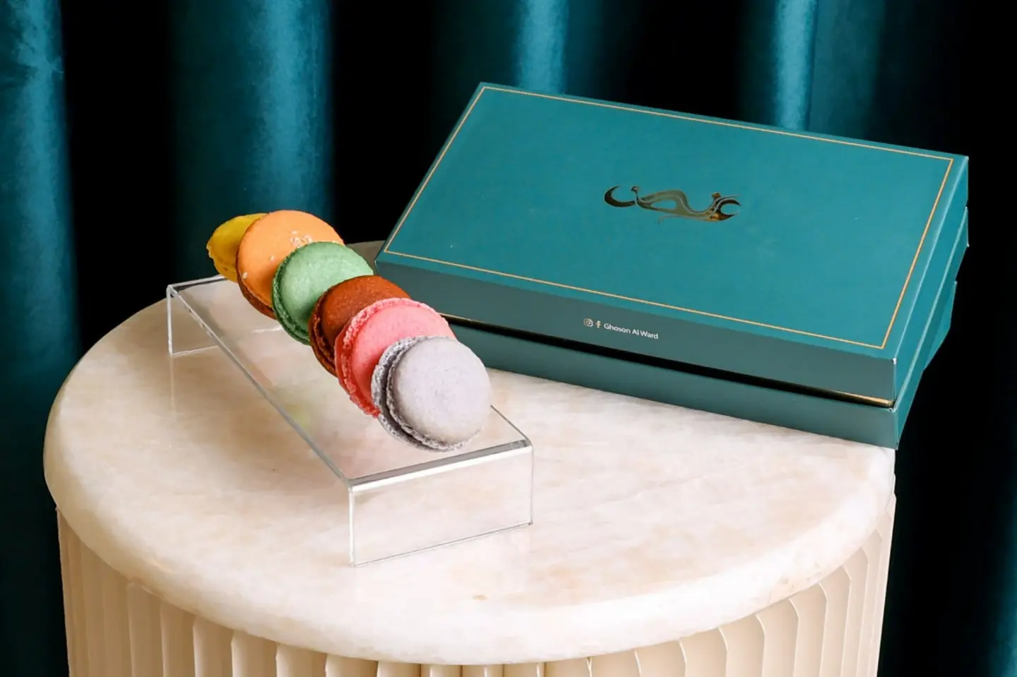 6 Macarons