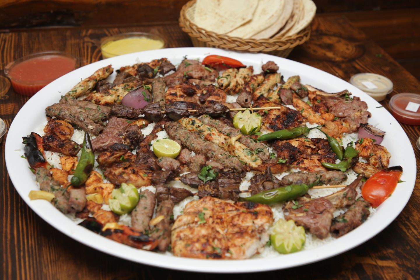 طبق الحفلات