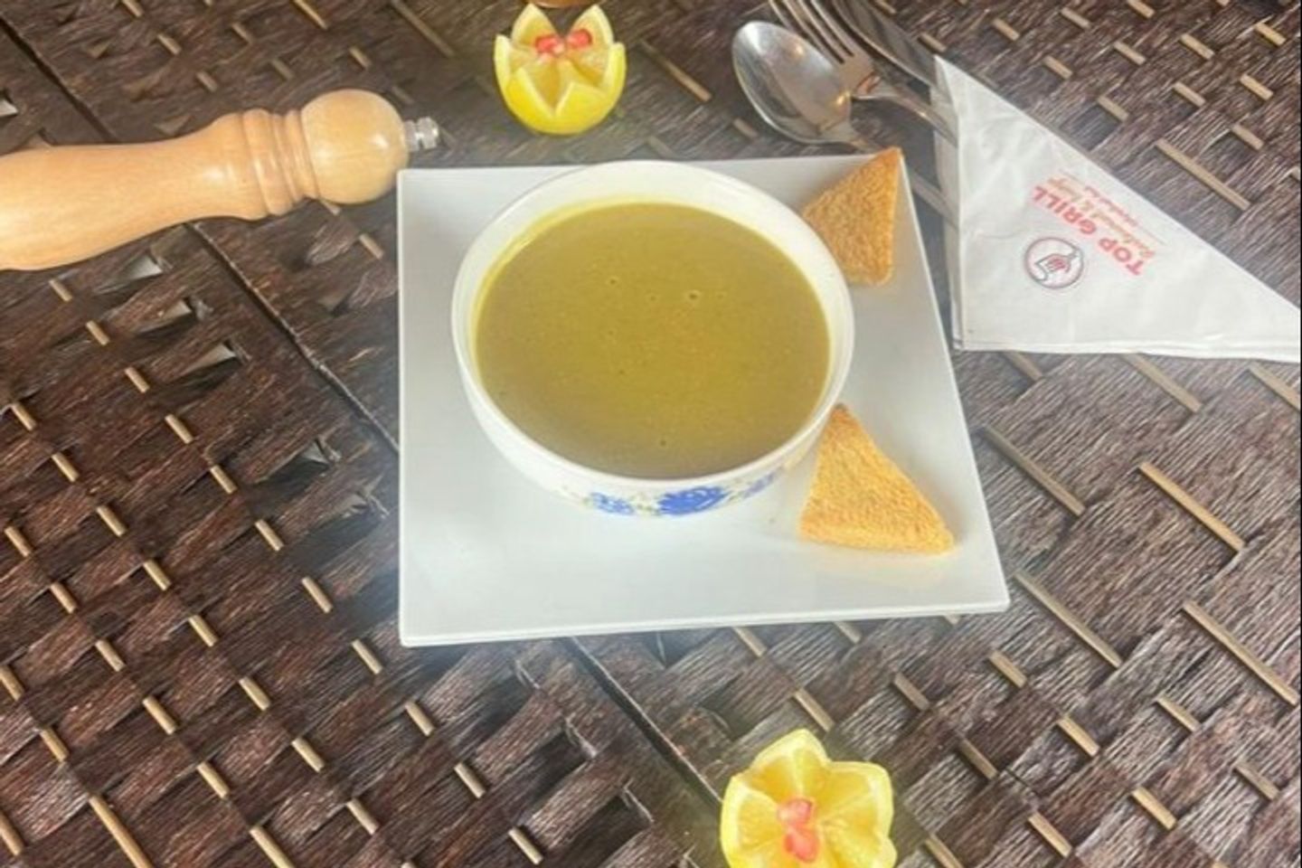 شوربة عدس