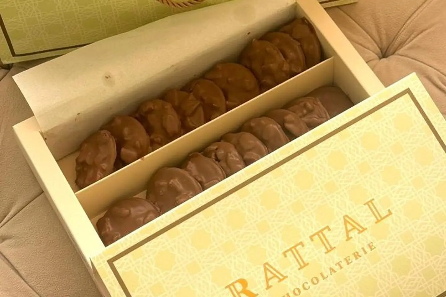 Ratal Chocolate With Nuts