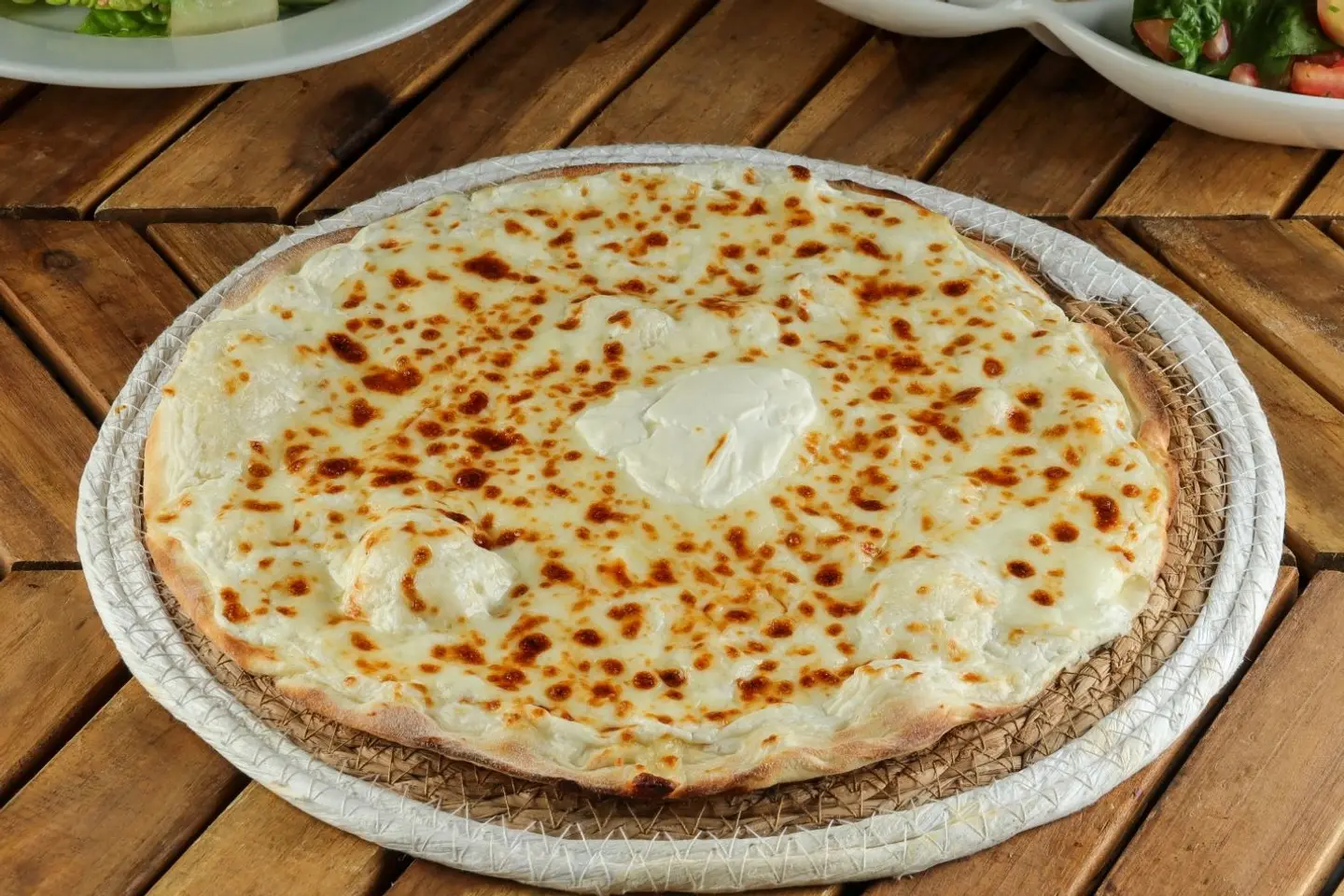 Nightingale's Nest In The Middle