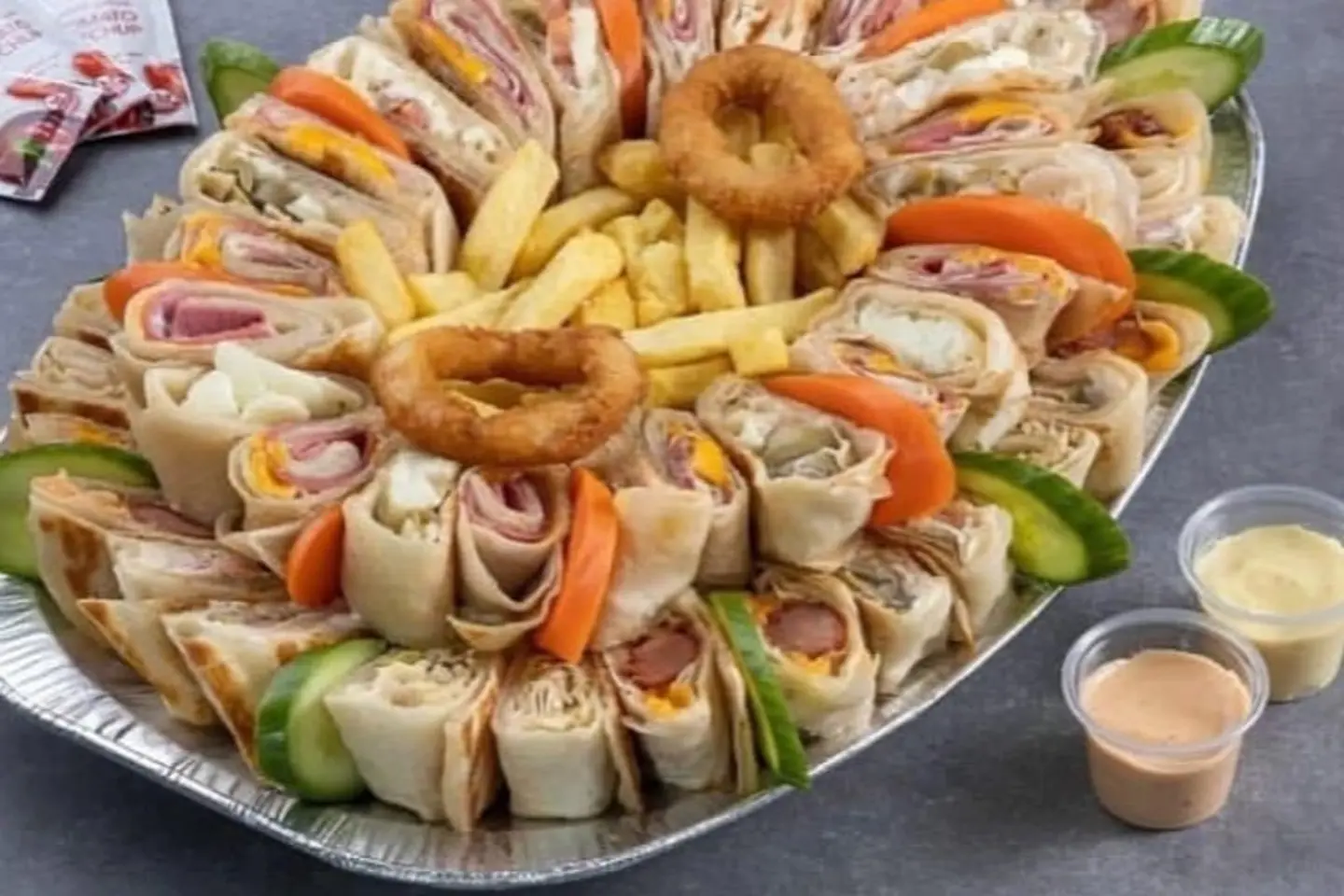 شاميات مرتديلا - صغير