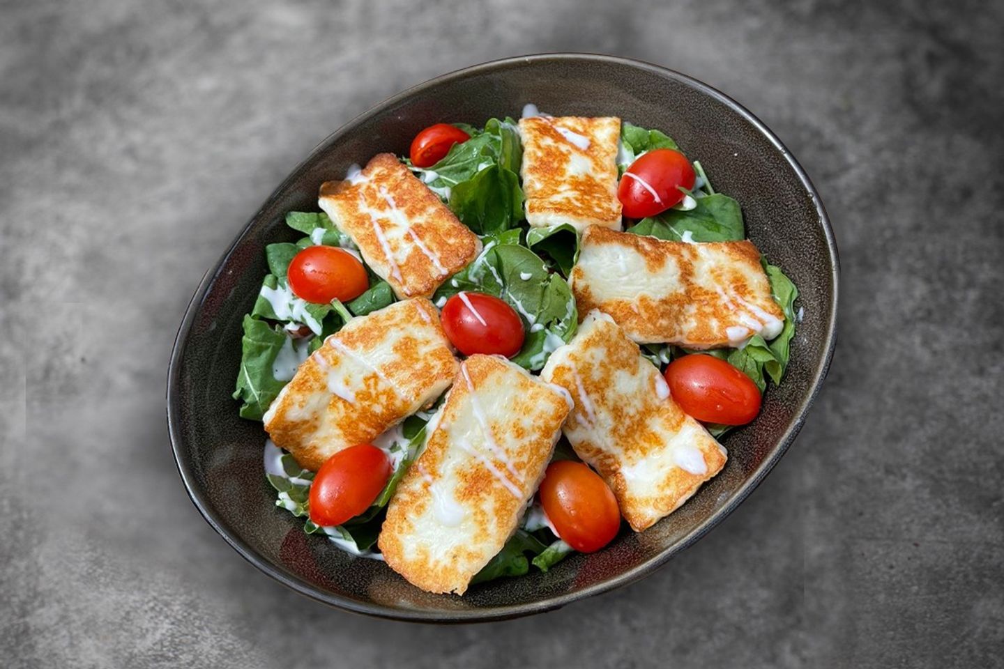 Grilled Halloumi Salad