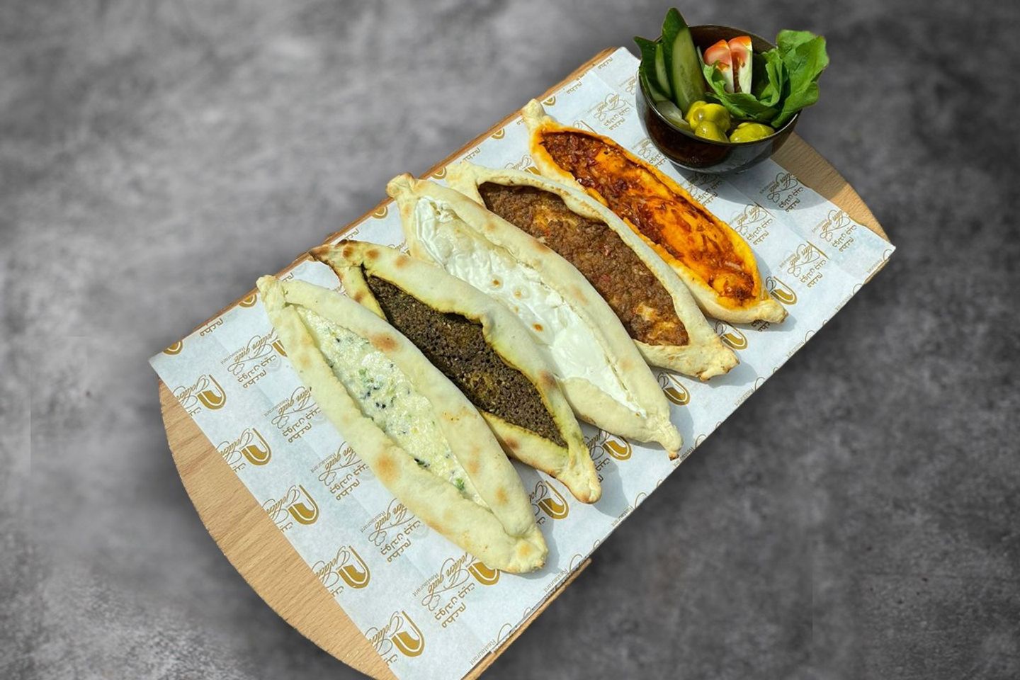 Mix Fatayer   5 Pcs