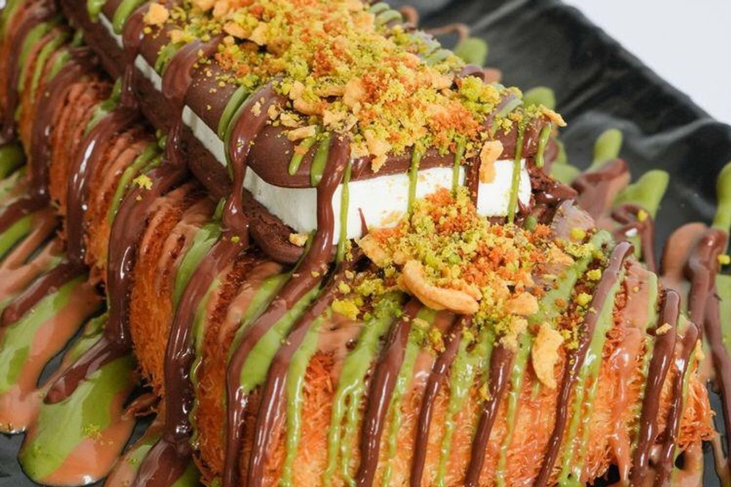 كنافه مستطيل بالايسكريم ملكي