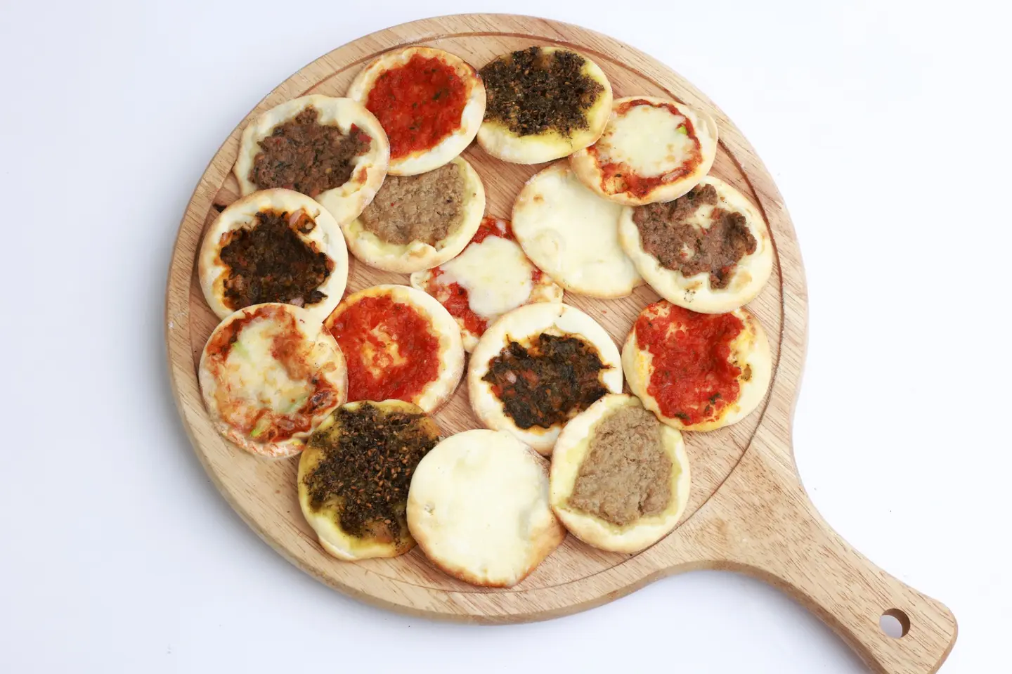 Mini Manakish 16 Pieces