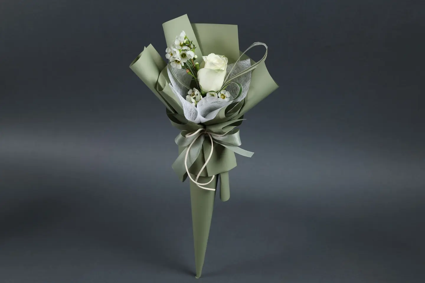 باقة ورد بيضاء