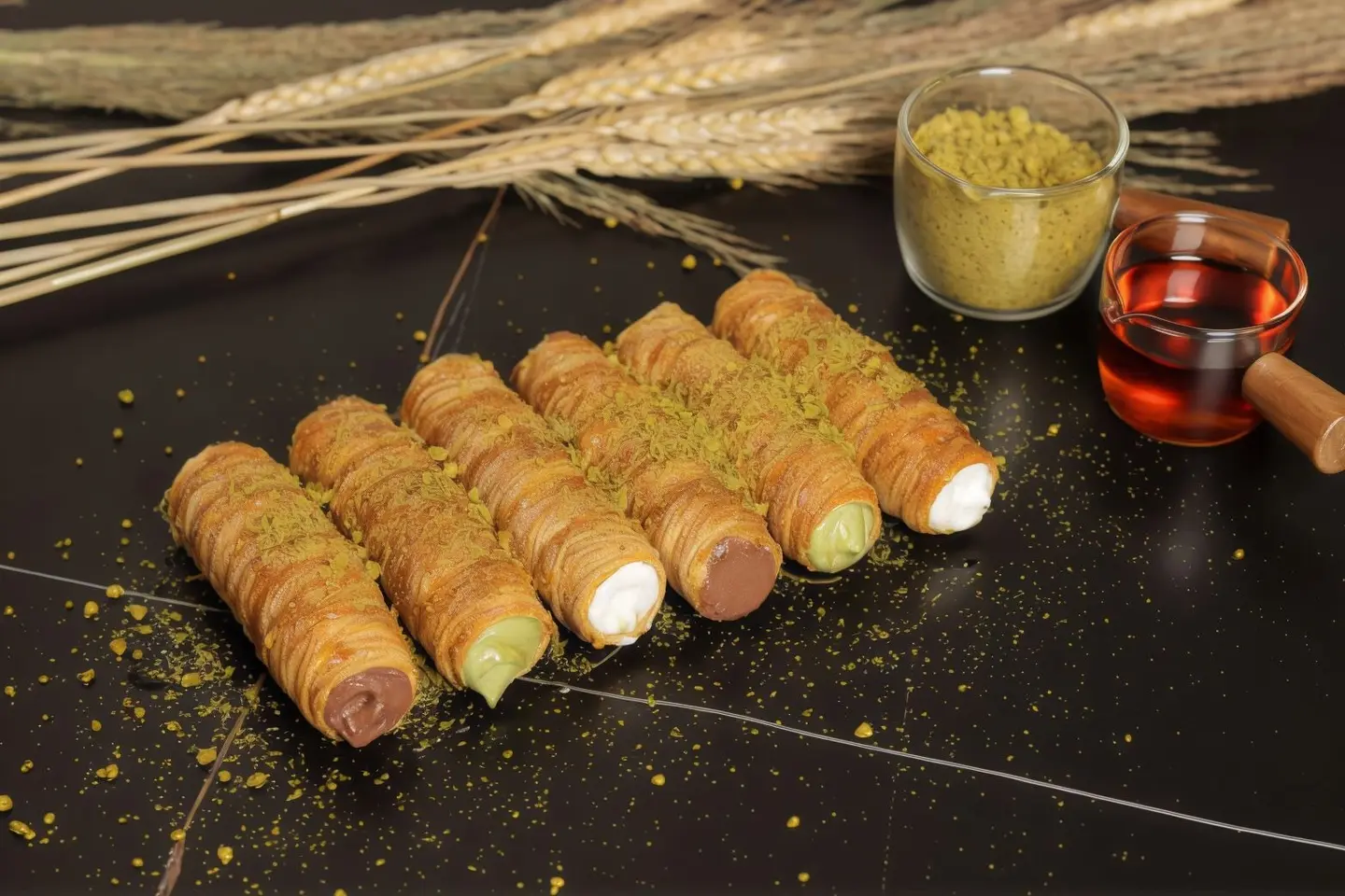 أصابع كنافة مبرومة