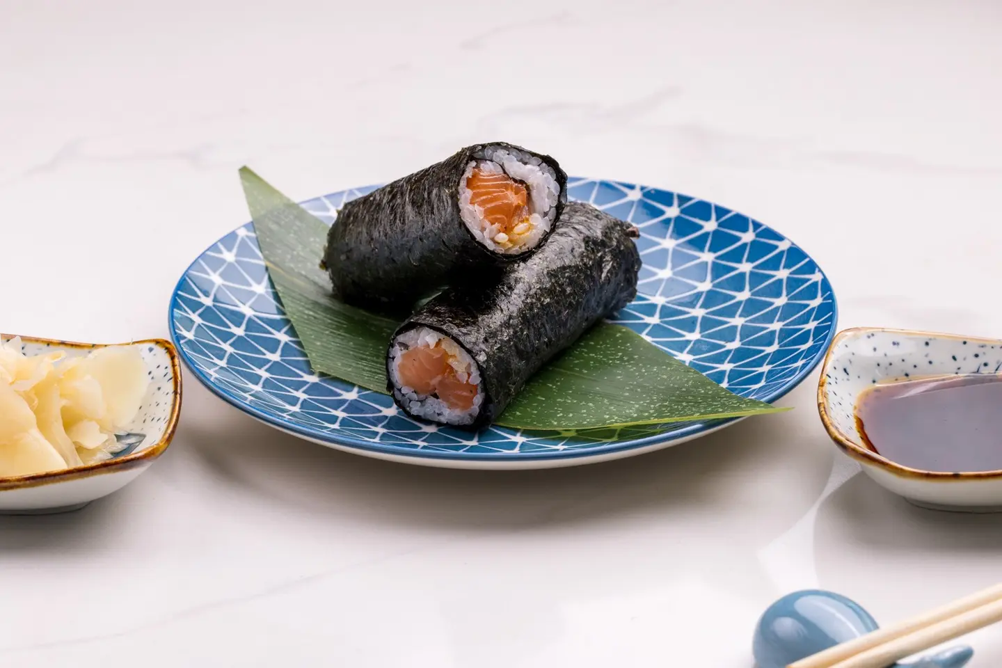 Salmon Hand Roll