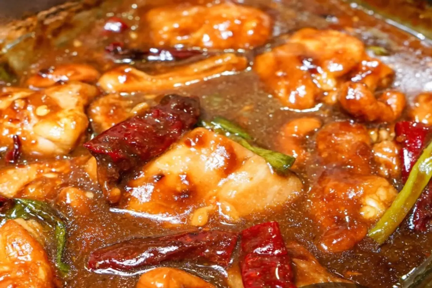 دجاج کونغ باو