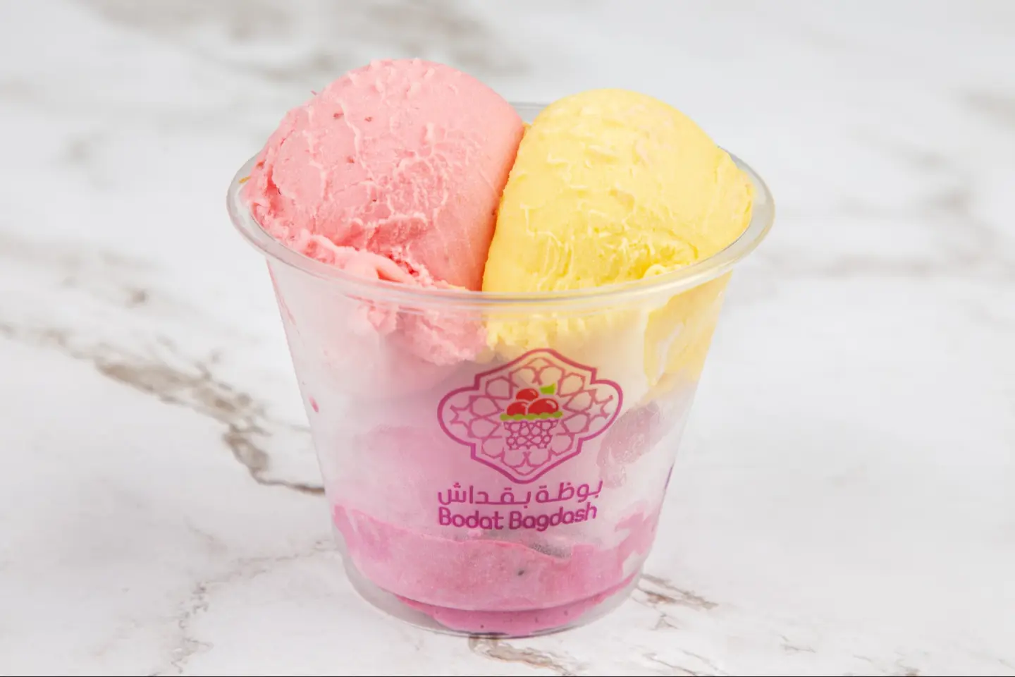 كاس بوظة وسط