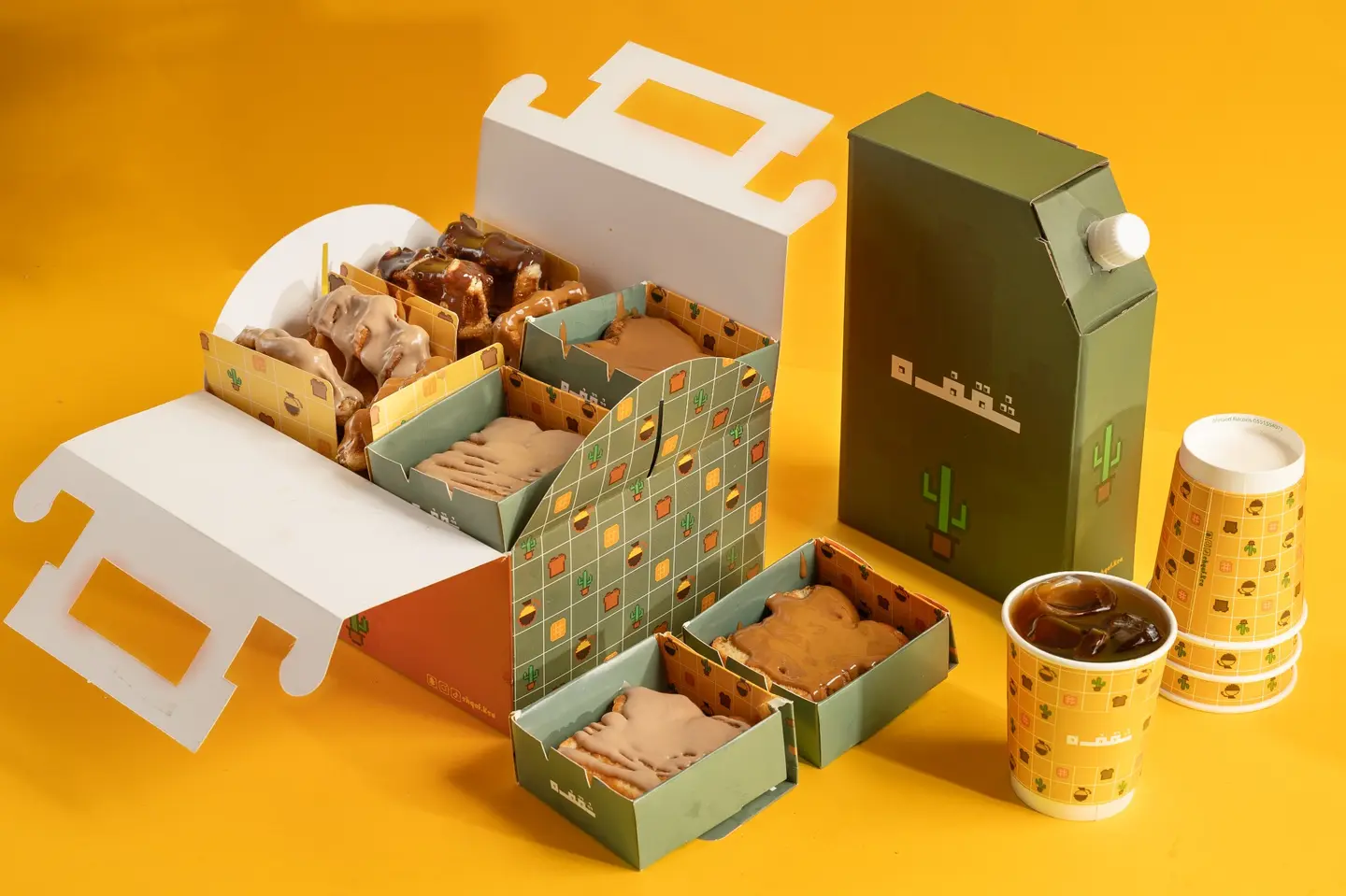 كومبو بوكس القهوة الحارة 1 لتر + بوكس وافل