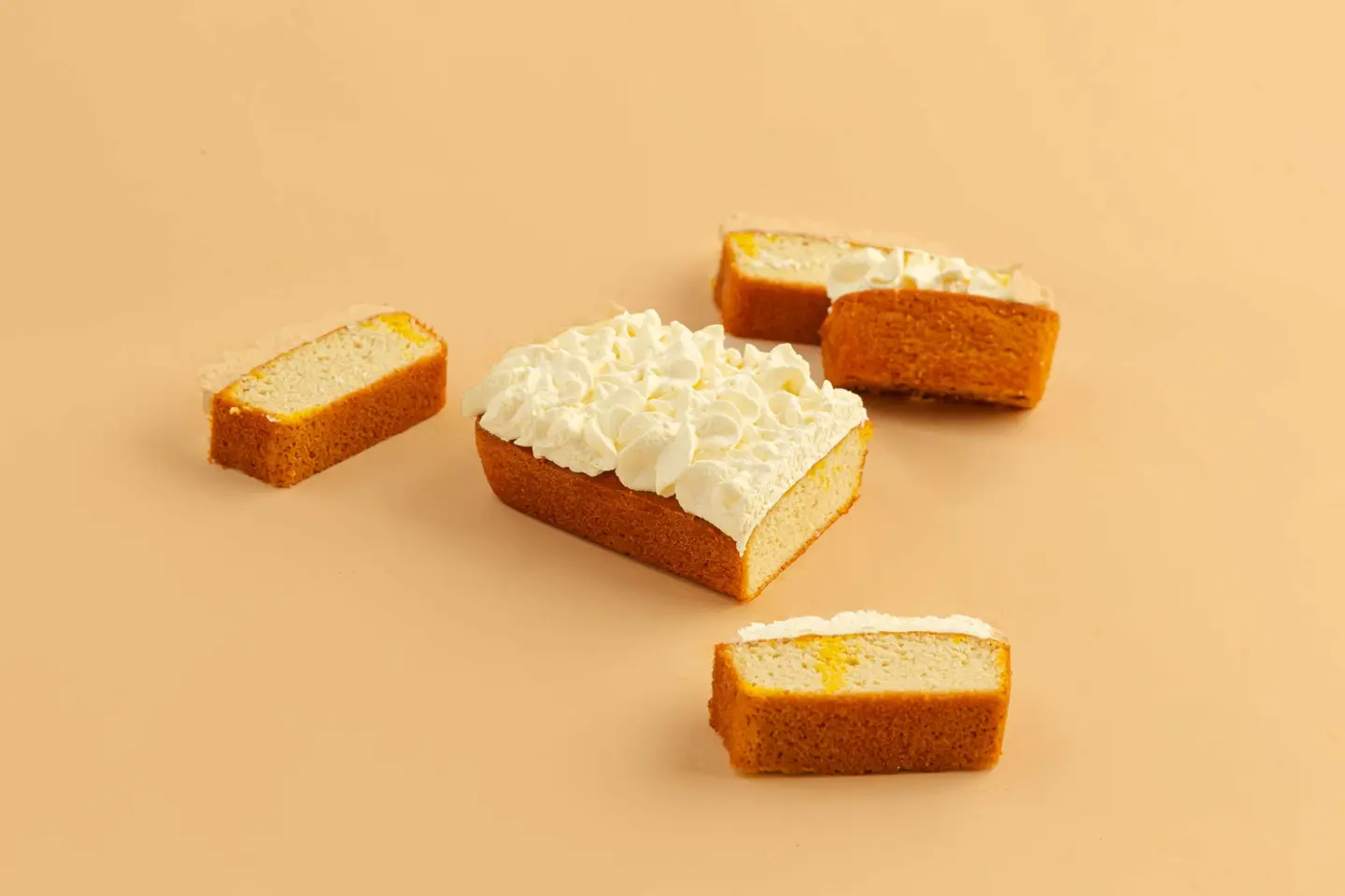 Milk With Saffron Keto Cake