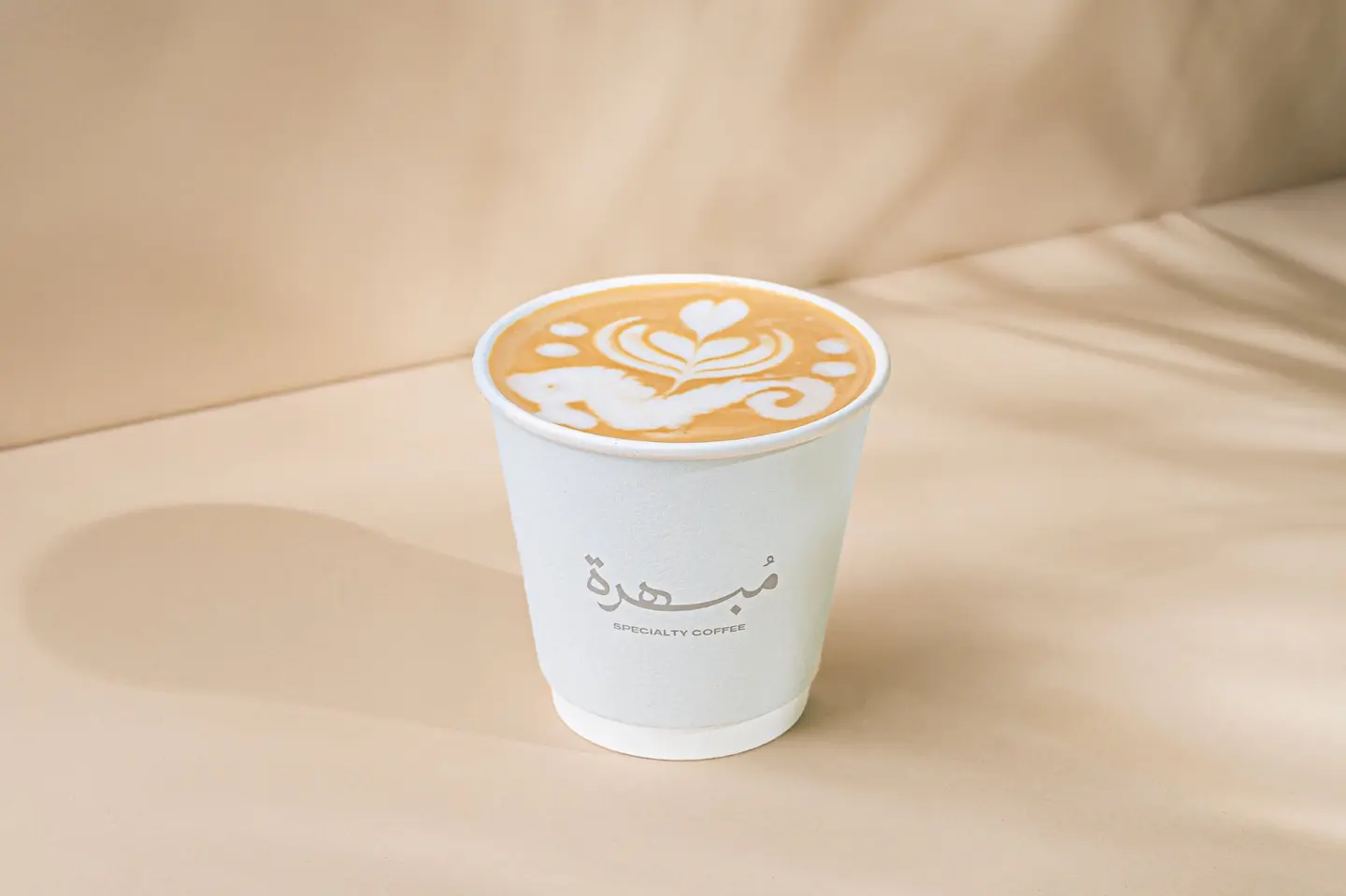 مبهرة لاتيه حار