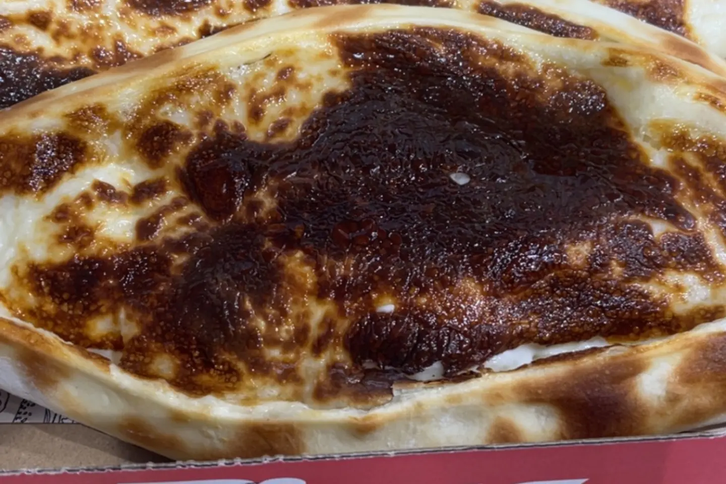 منقوشة جبنة سائلة