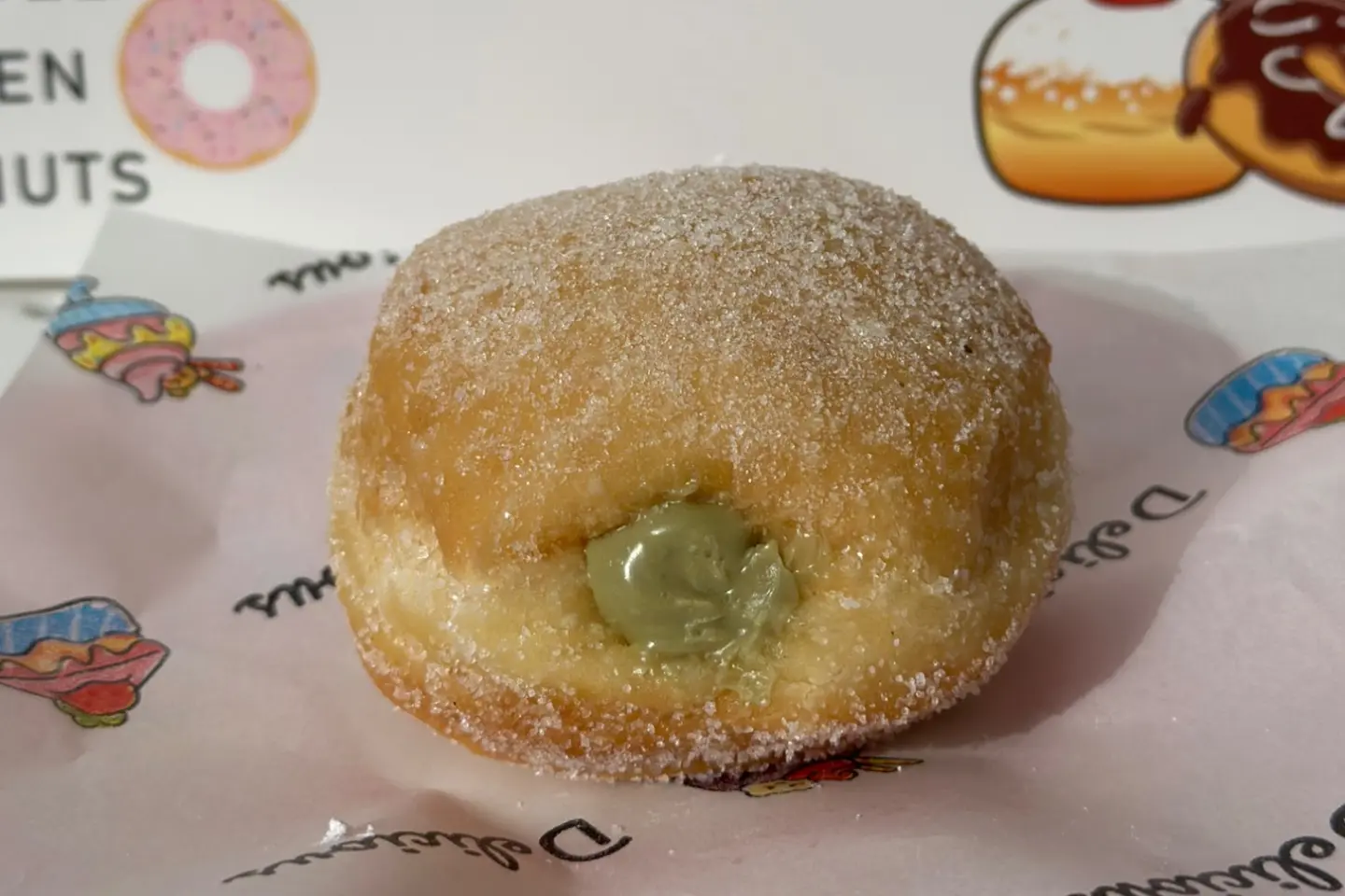 فستق - دونات اليوم