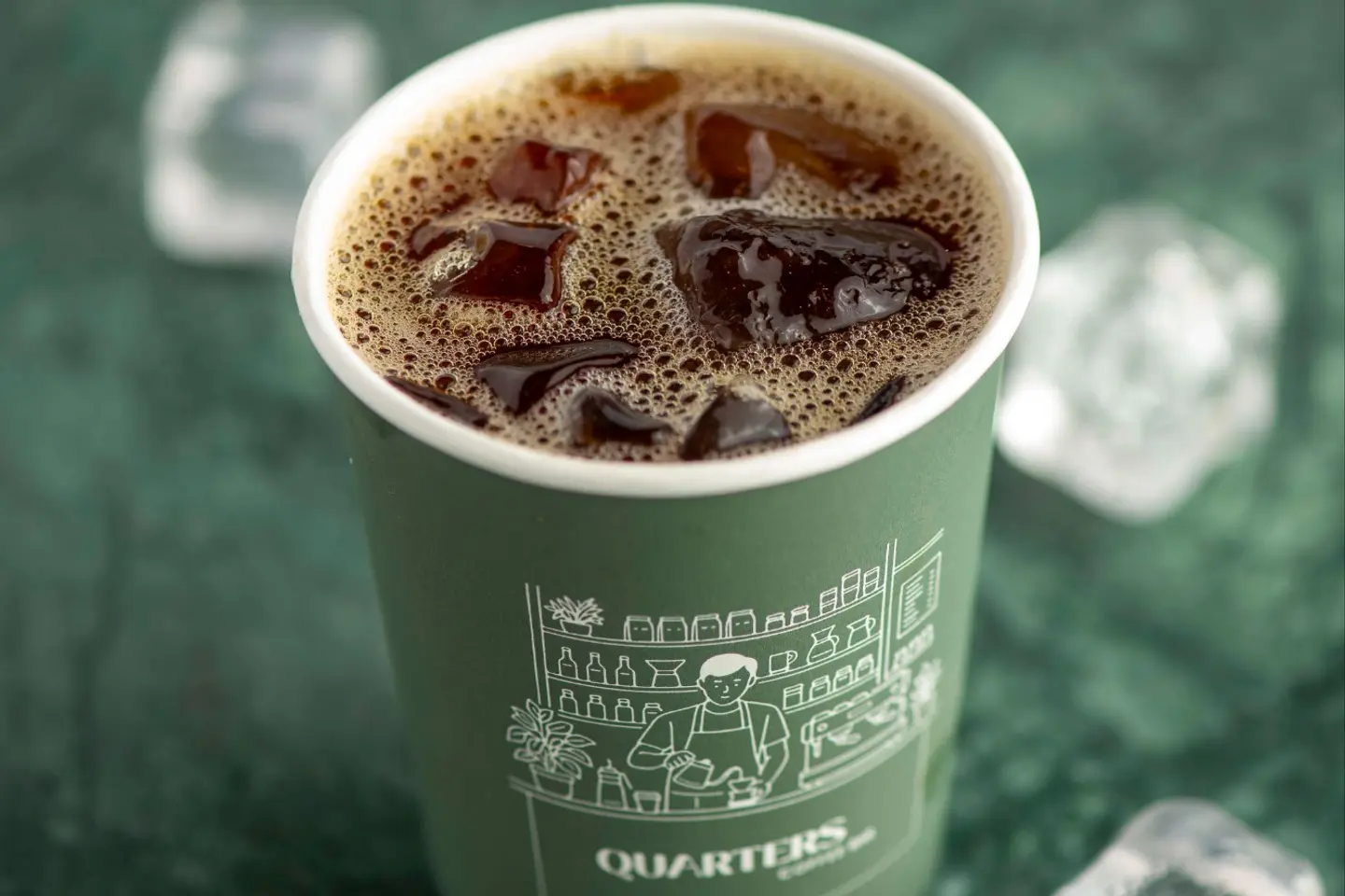 قهوة مقطرة بارد