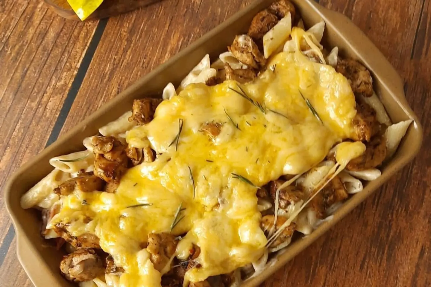 باستا تشيكن جراتان