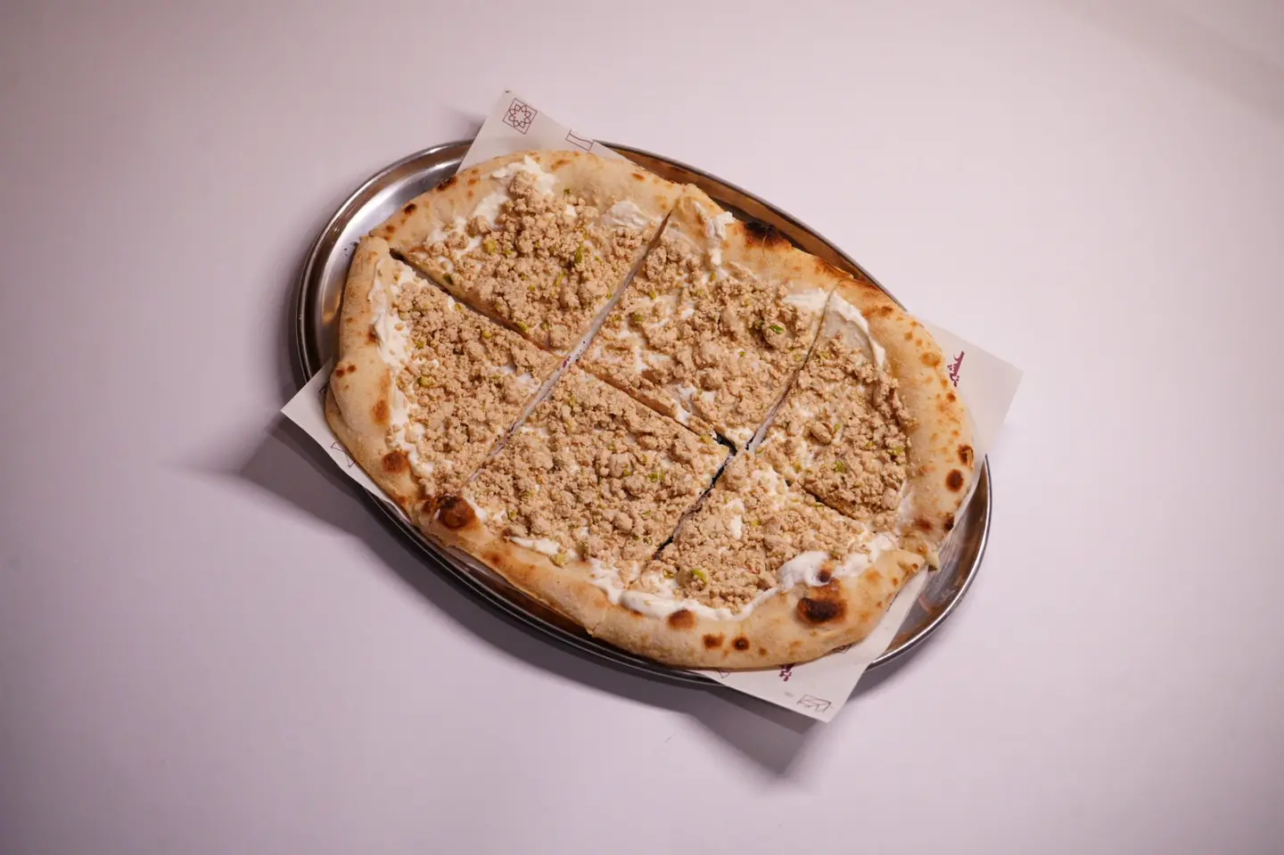 جبنه بيضاء وحلاوه طحينية