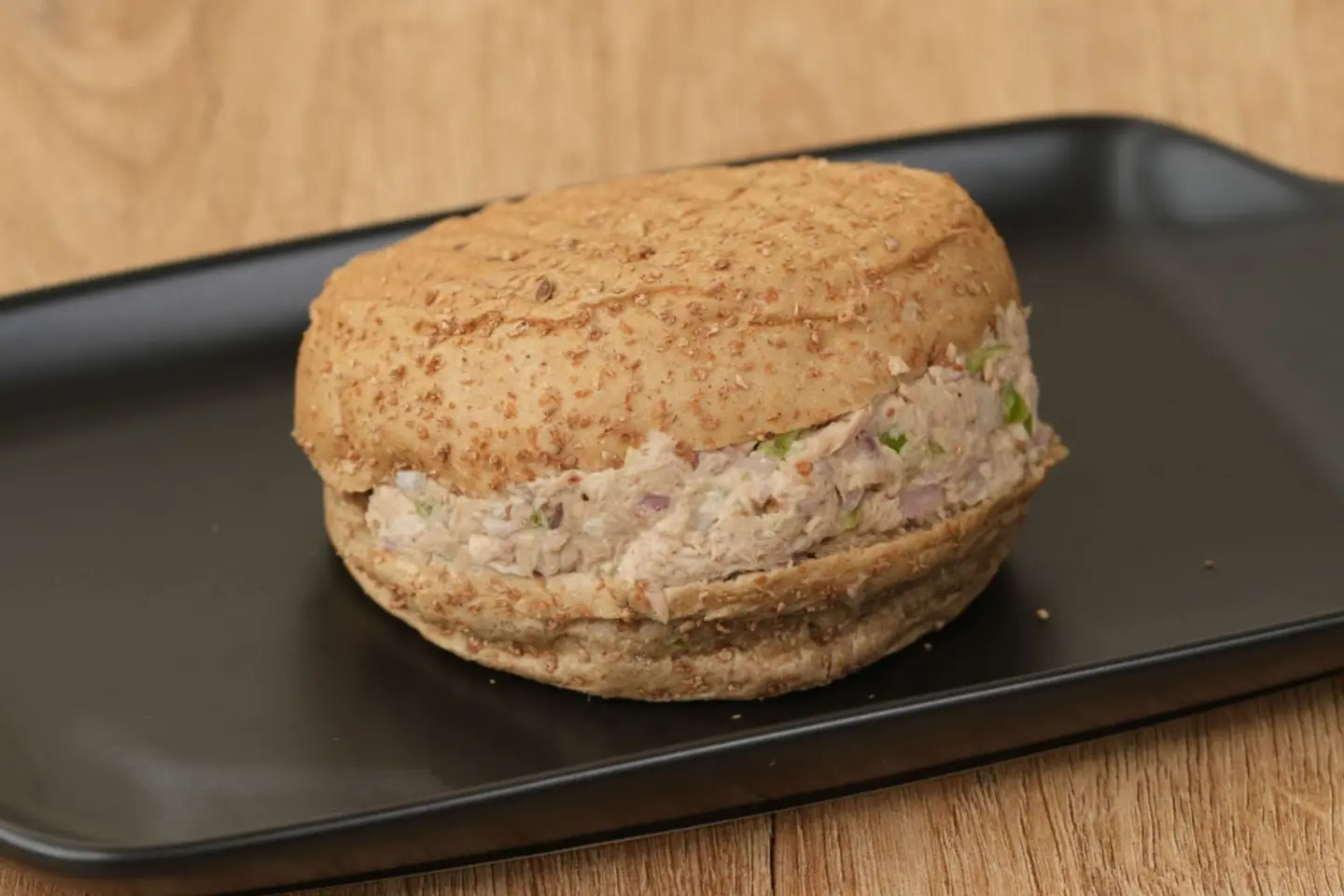 ساندوتش تونة