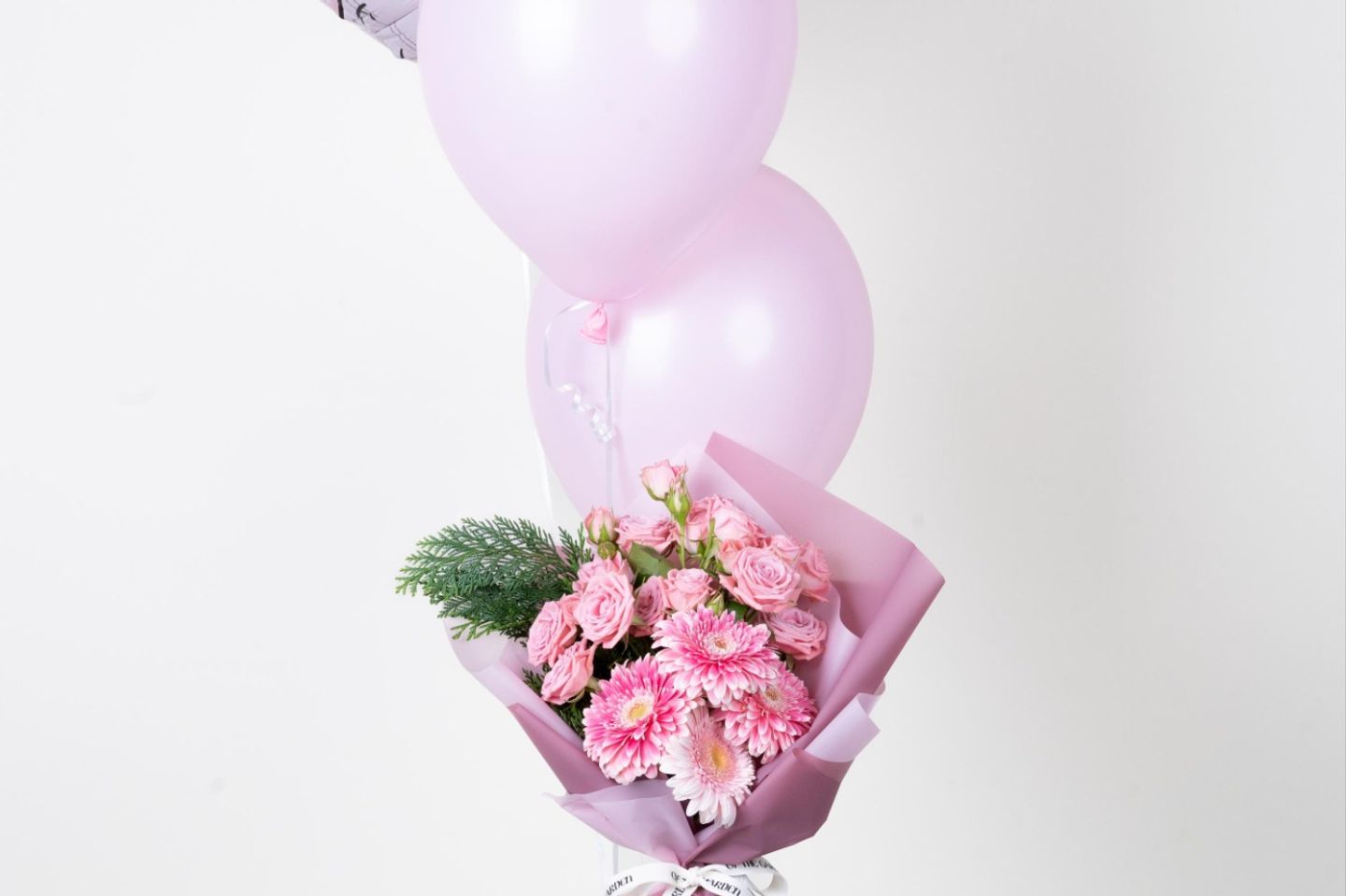 Bouquet / Charming And Balloon Baby Village