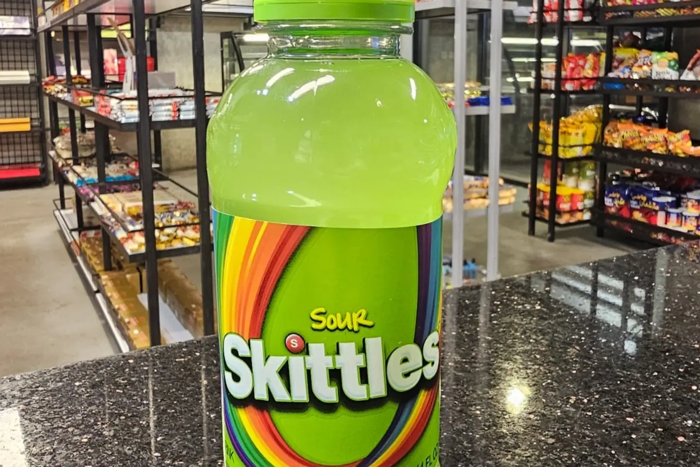 اسكيتلز حامض مشروب