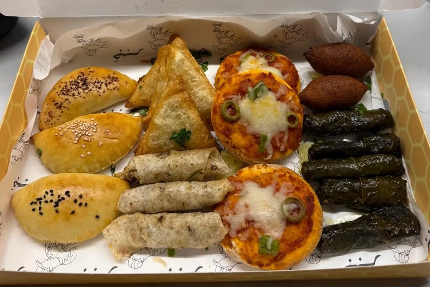 بوكس مشكل + ورق عنب + كبة مقلية