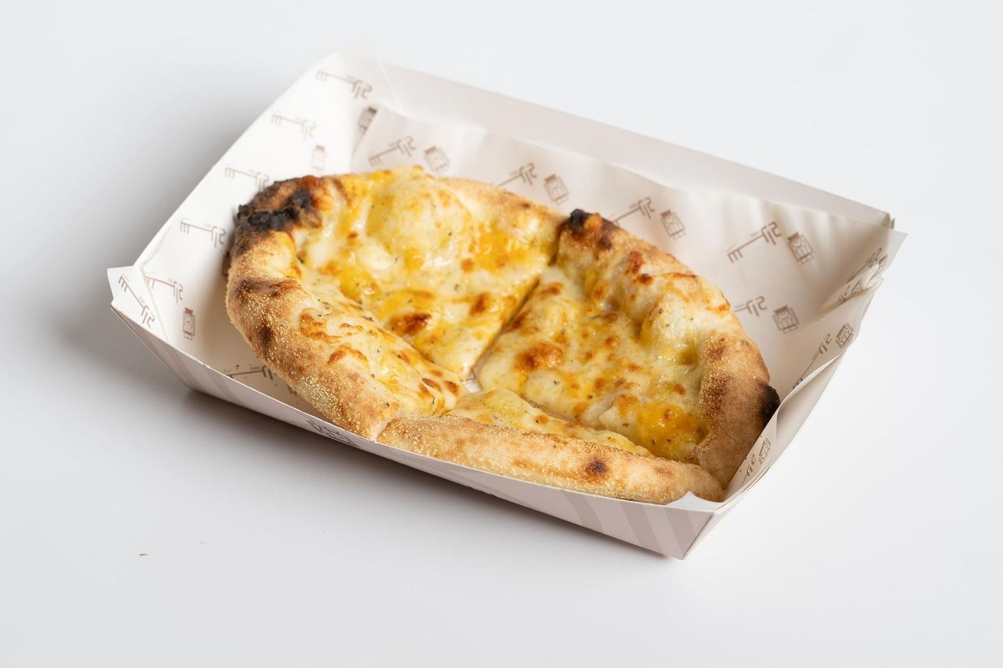 Zaatar With Cheese Pie