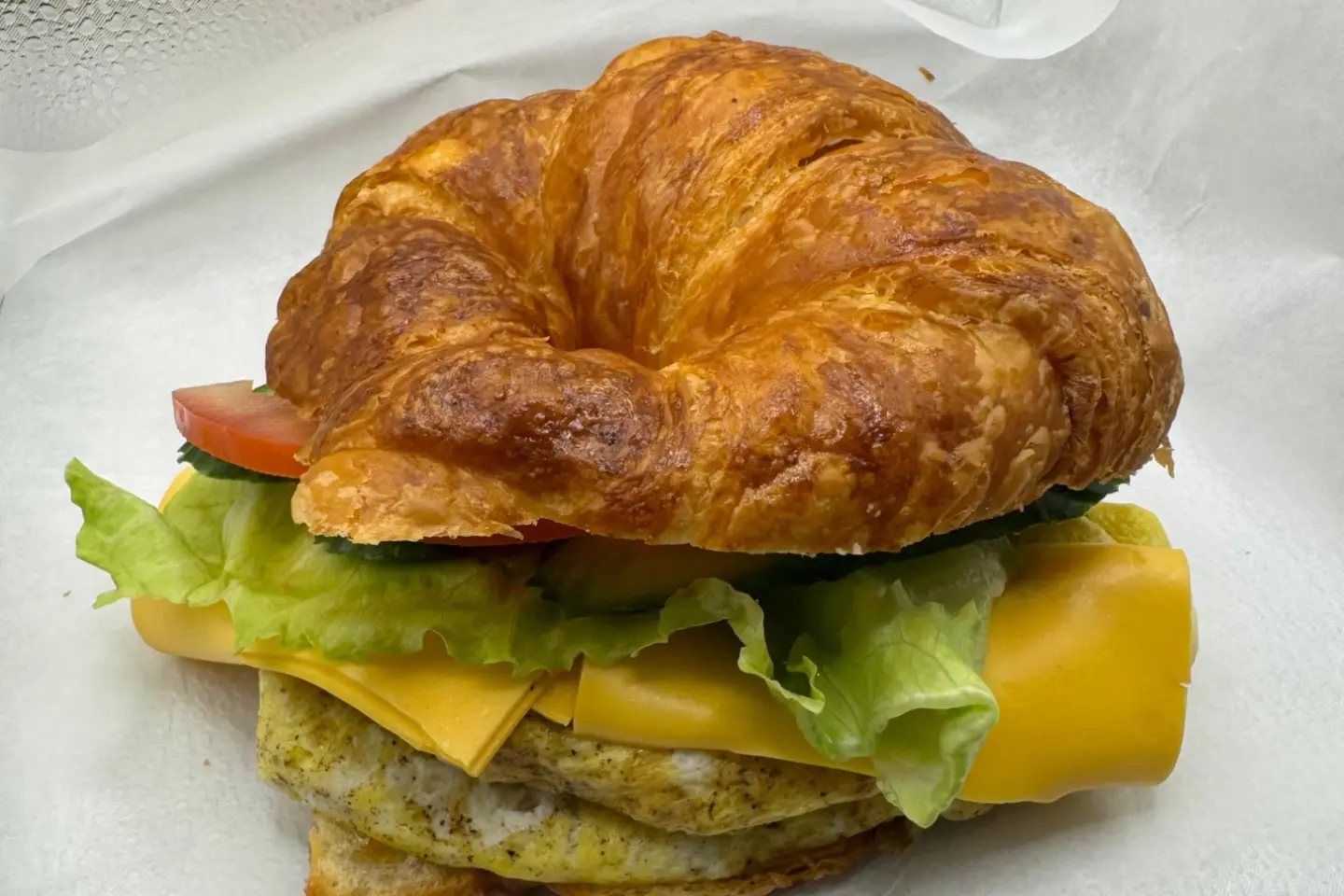 كروسان كبير أومليت بالخضار