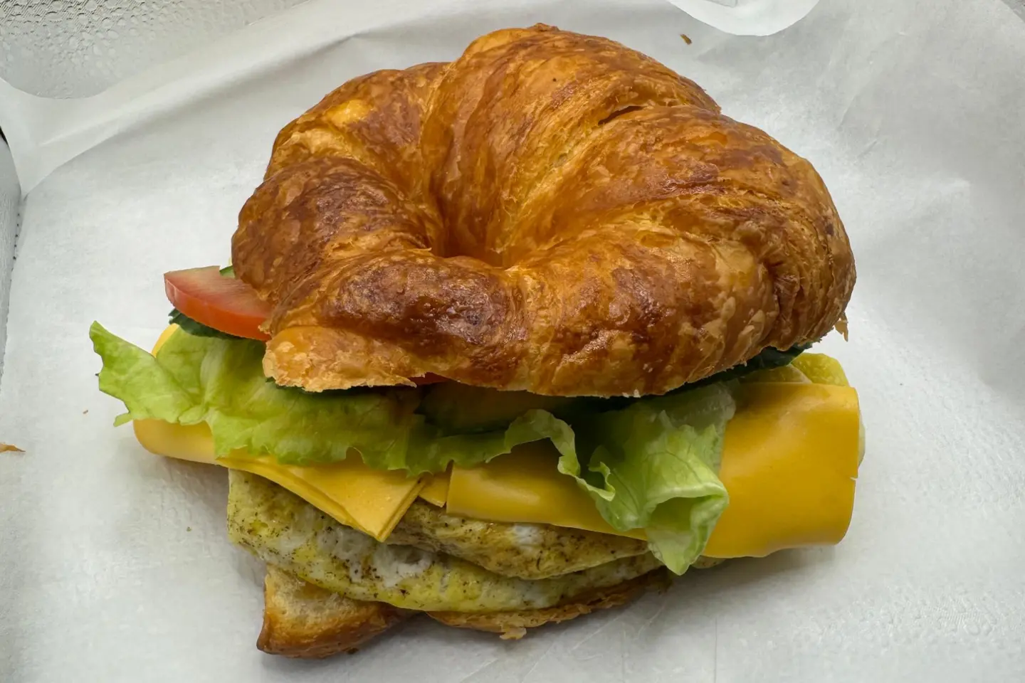 كروسان كبير أومليت جبنة