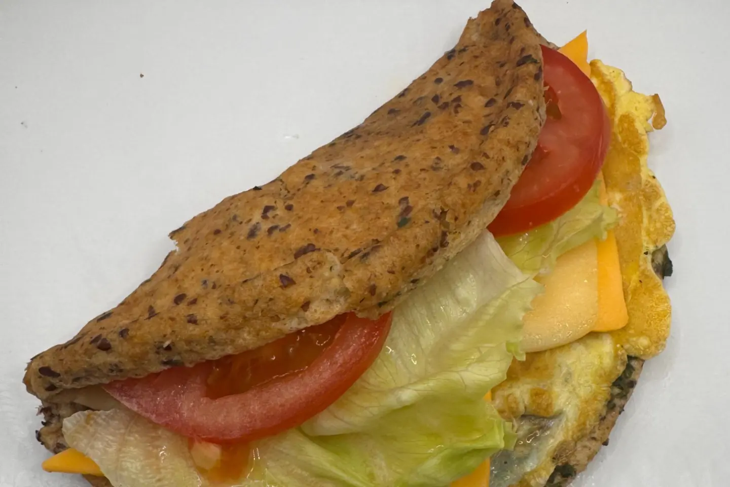 ساندويش كيتو ثلاثه اجبان