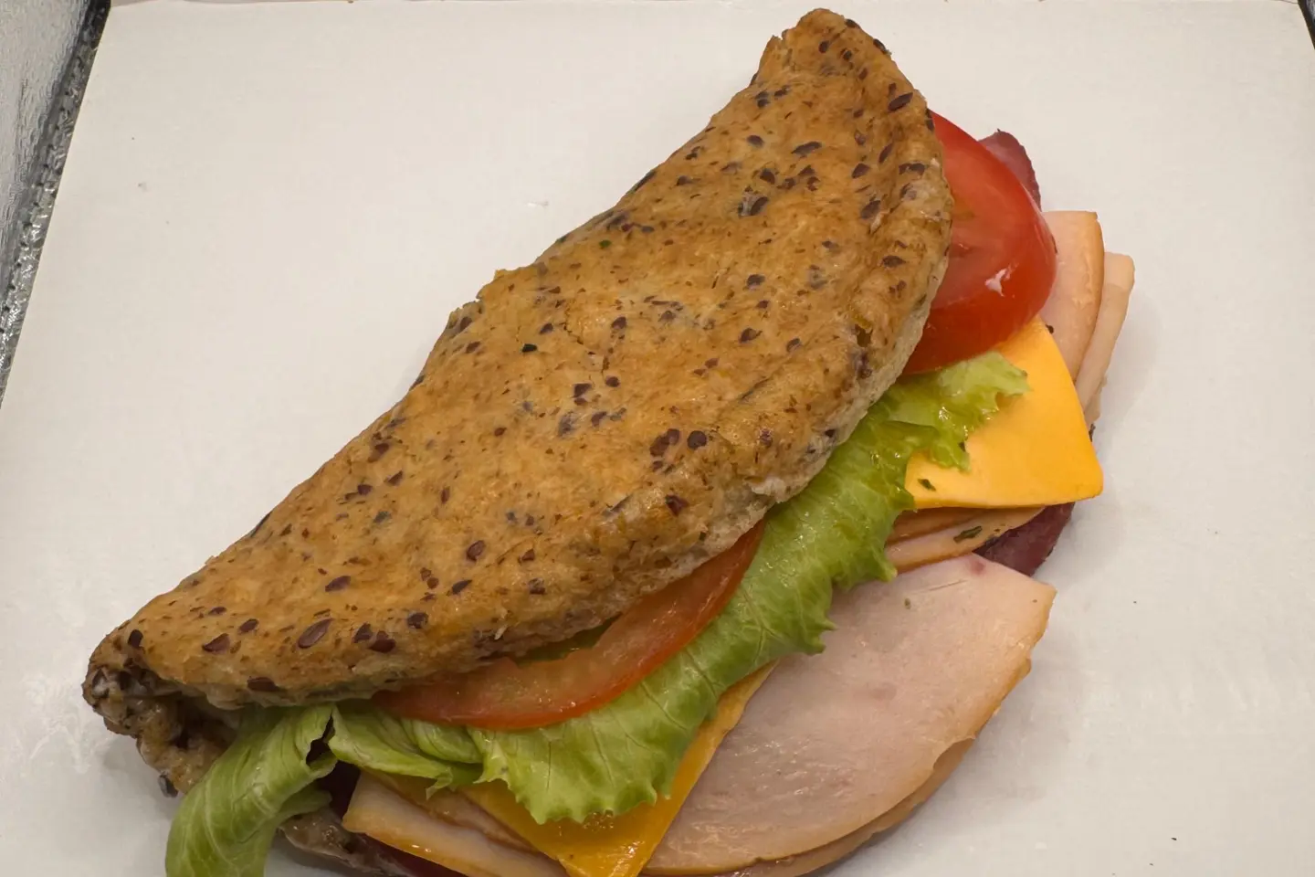 ساندويش كيتو تركي روست بيف جبنه