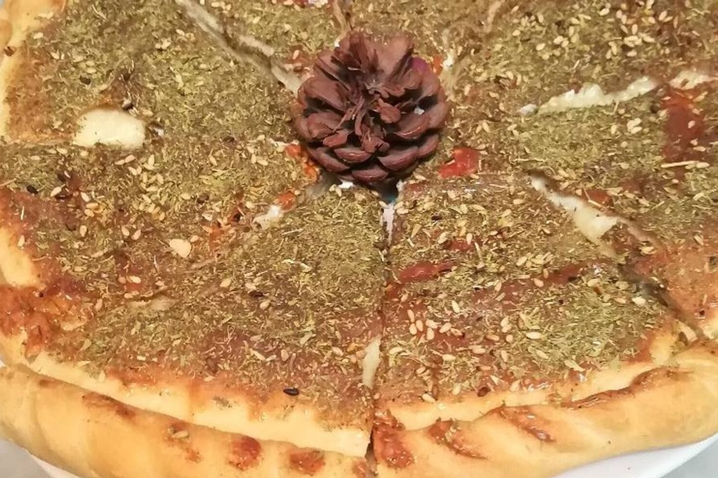 لبنه بالزعتر على الصاج