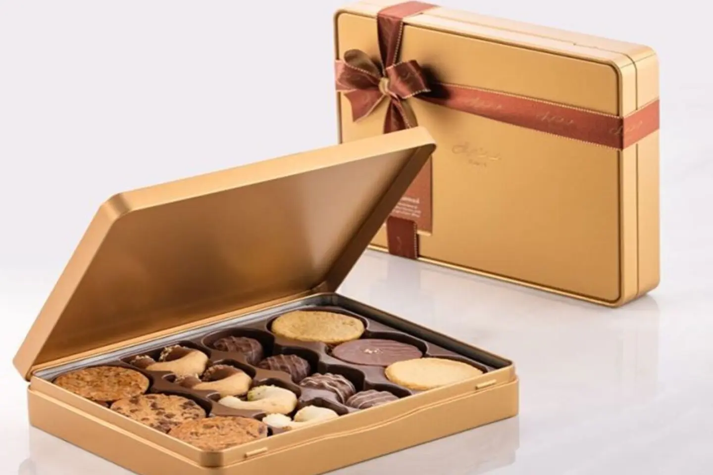 Assorted Tin Can Date Biscuit Small