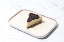 تشيز كيك توت ازرق