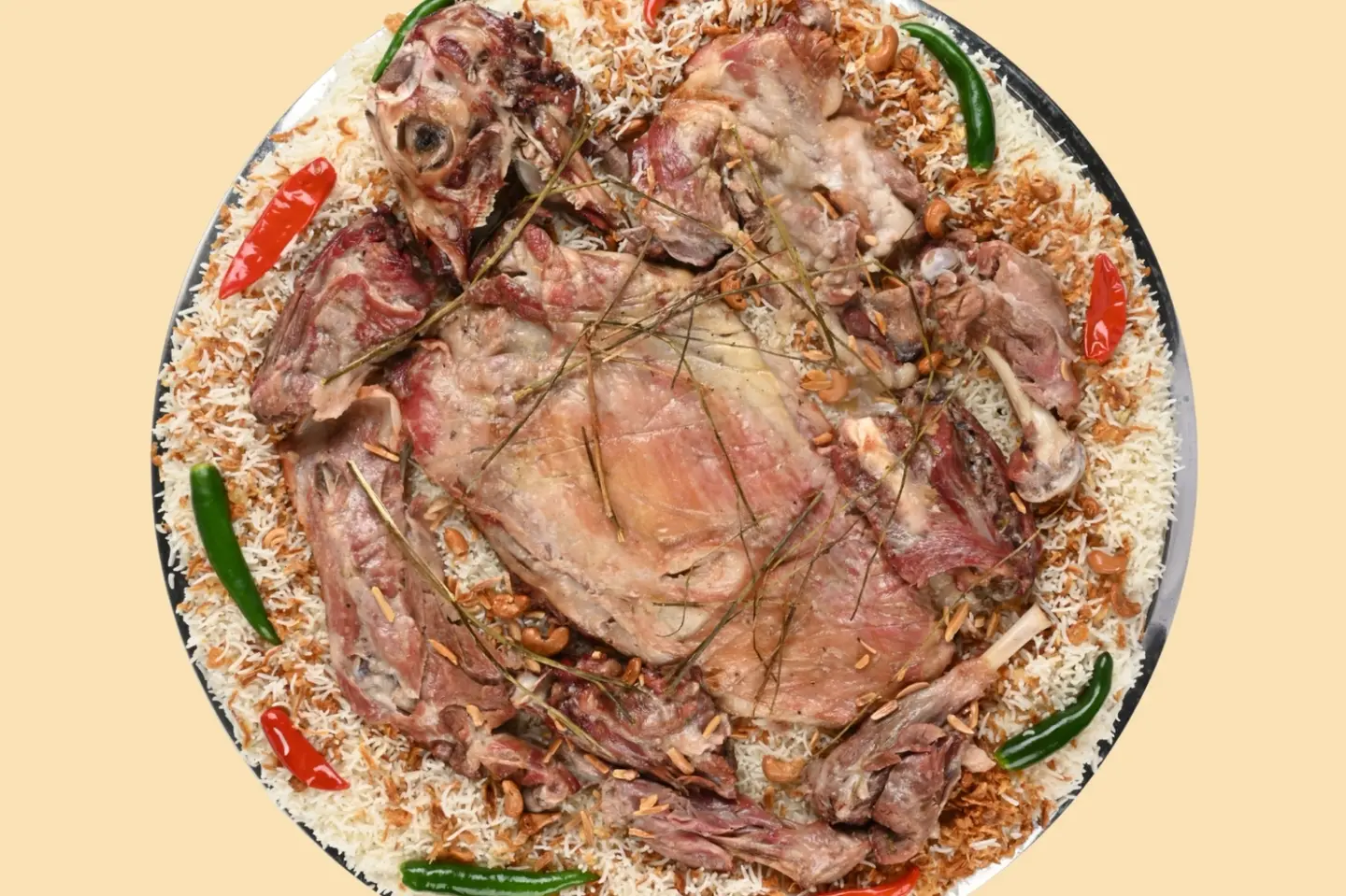 نصف تيس حنيذ مع الارز