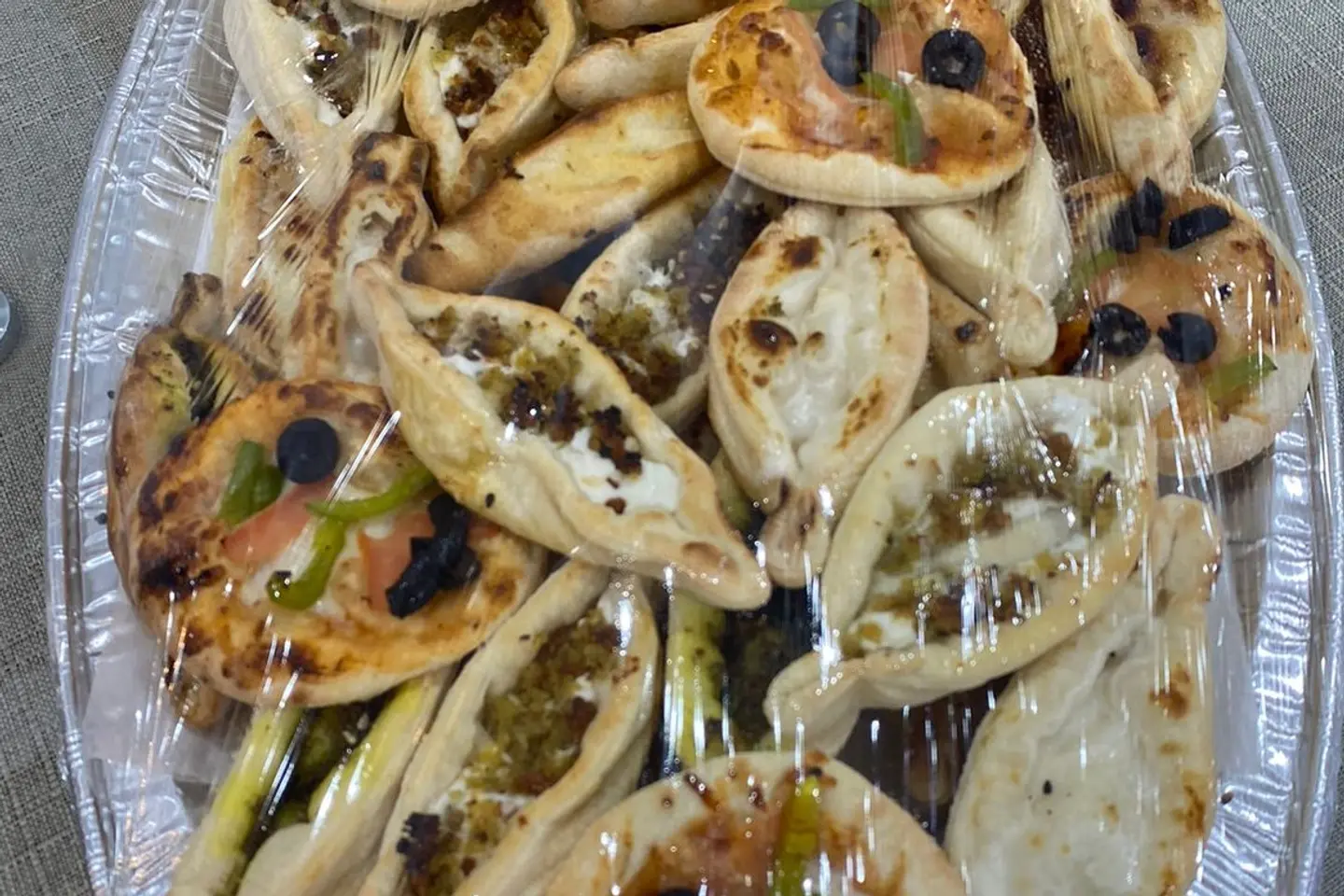 فطائر معجنات نص كيلو