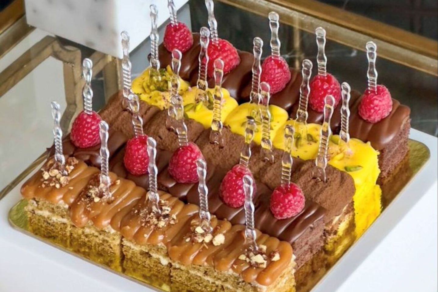 Mixed Bites Cake 4 Types   Small