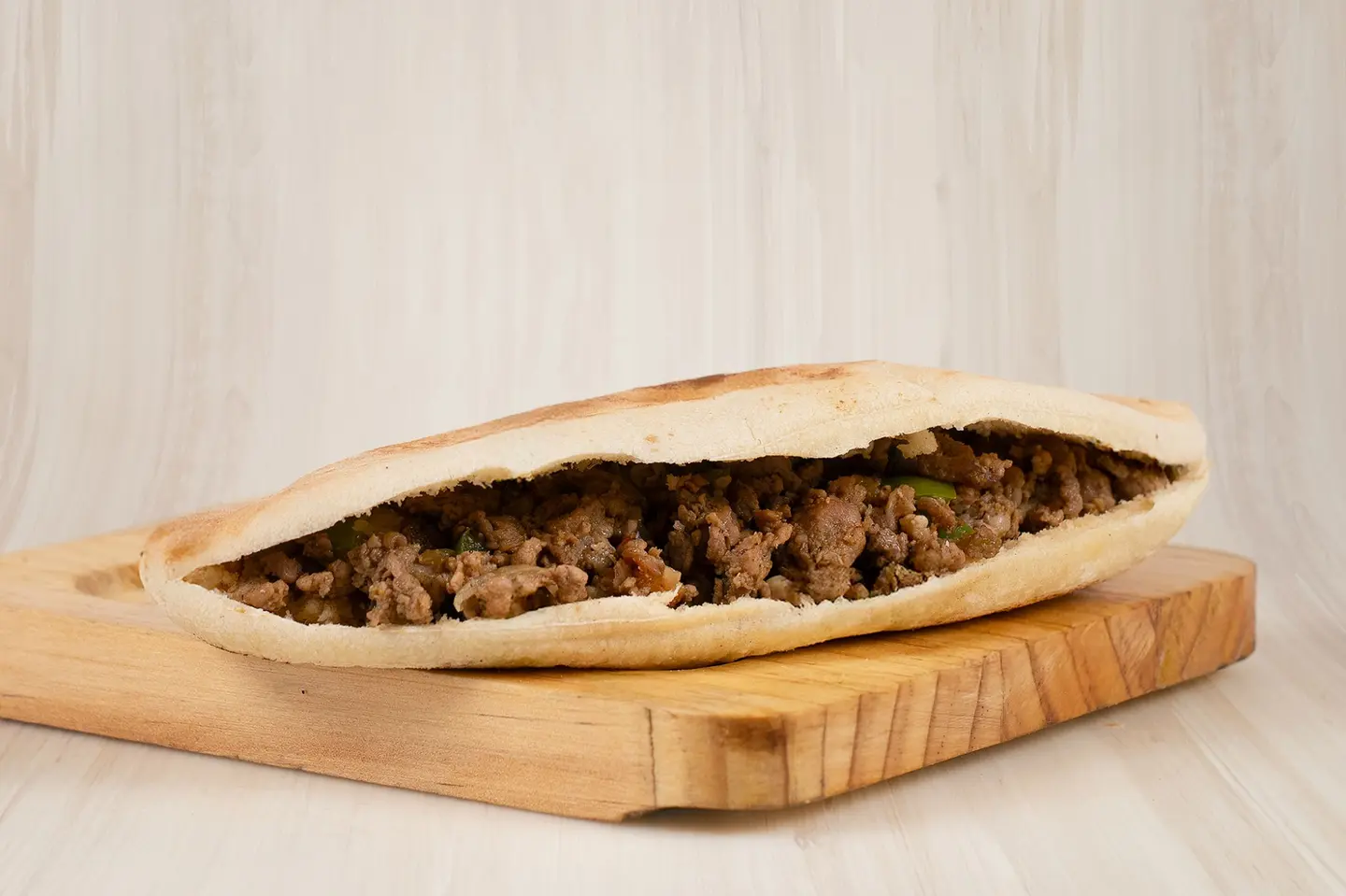 Fresh Maqlqal Meat Sandwich