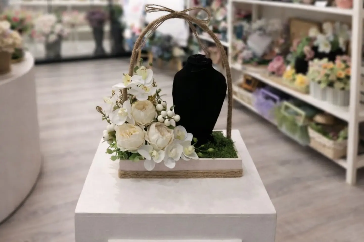 هدية حامل مجوهرات حجم وسط