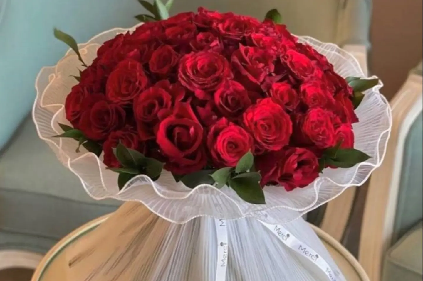 Love Bouquet White Fabric Wrapping