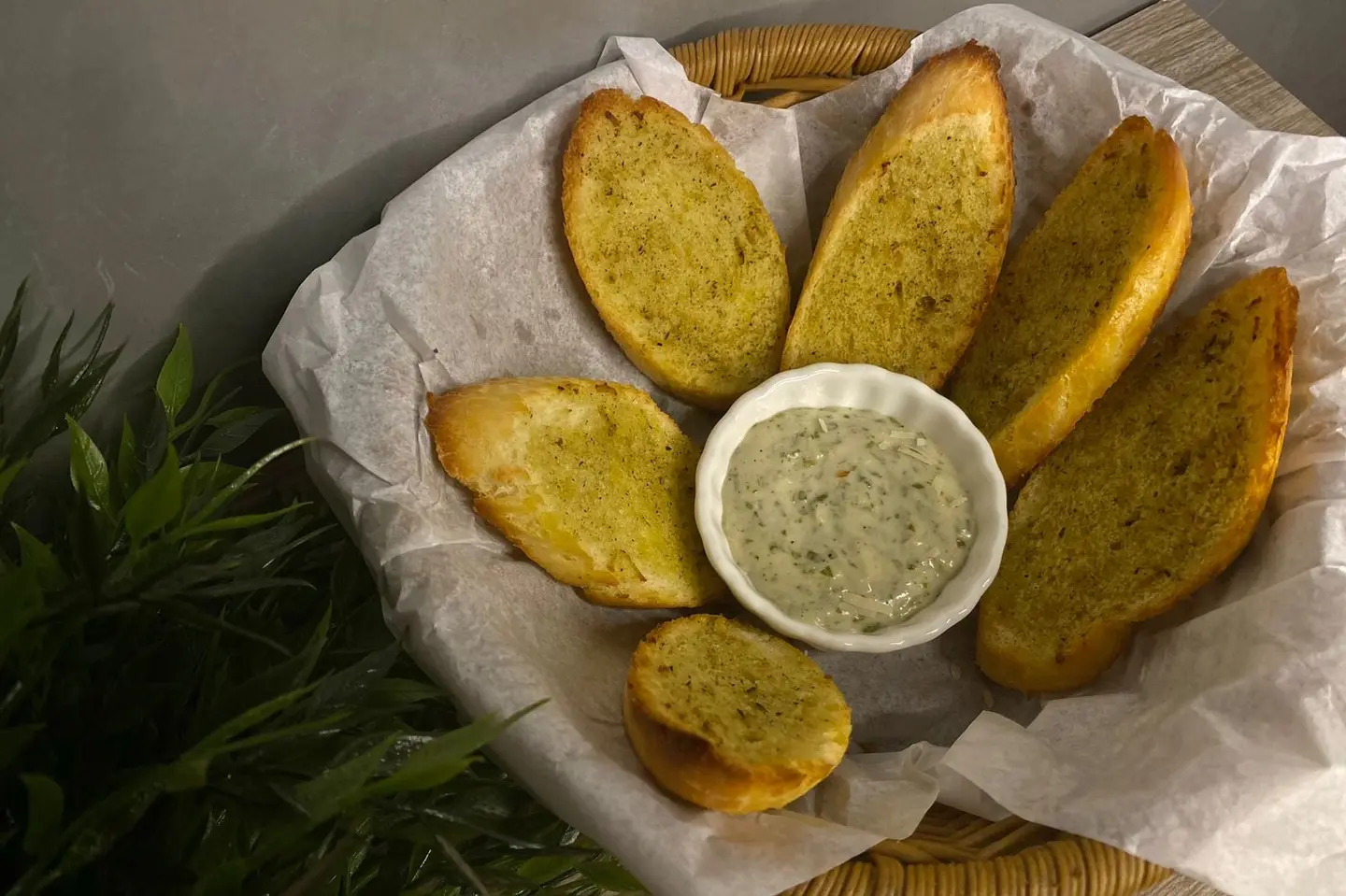 Garlic Bread Basket