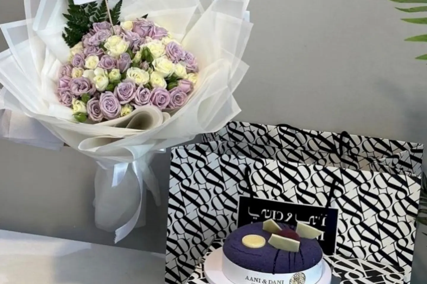 باقة الجمال مع كيك بلوفلفت اني وداني