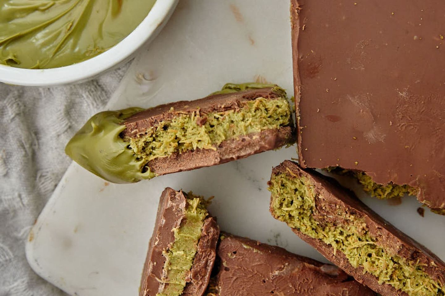 Kunafa Chocolate Bar