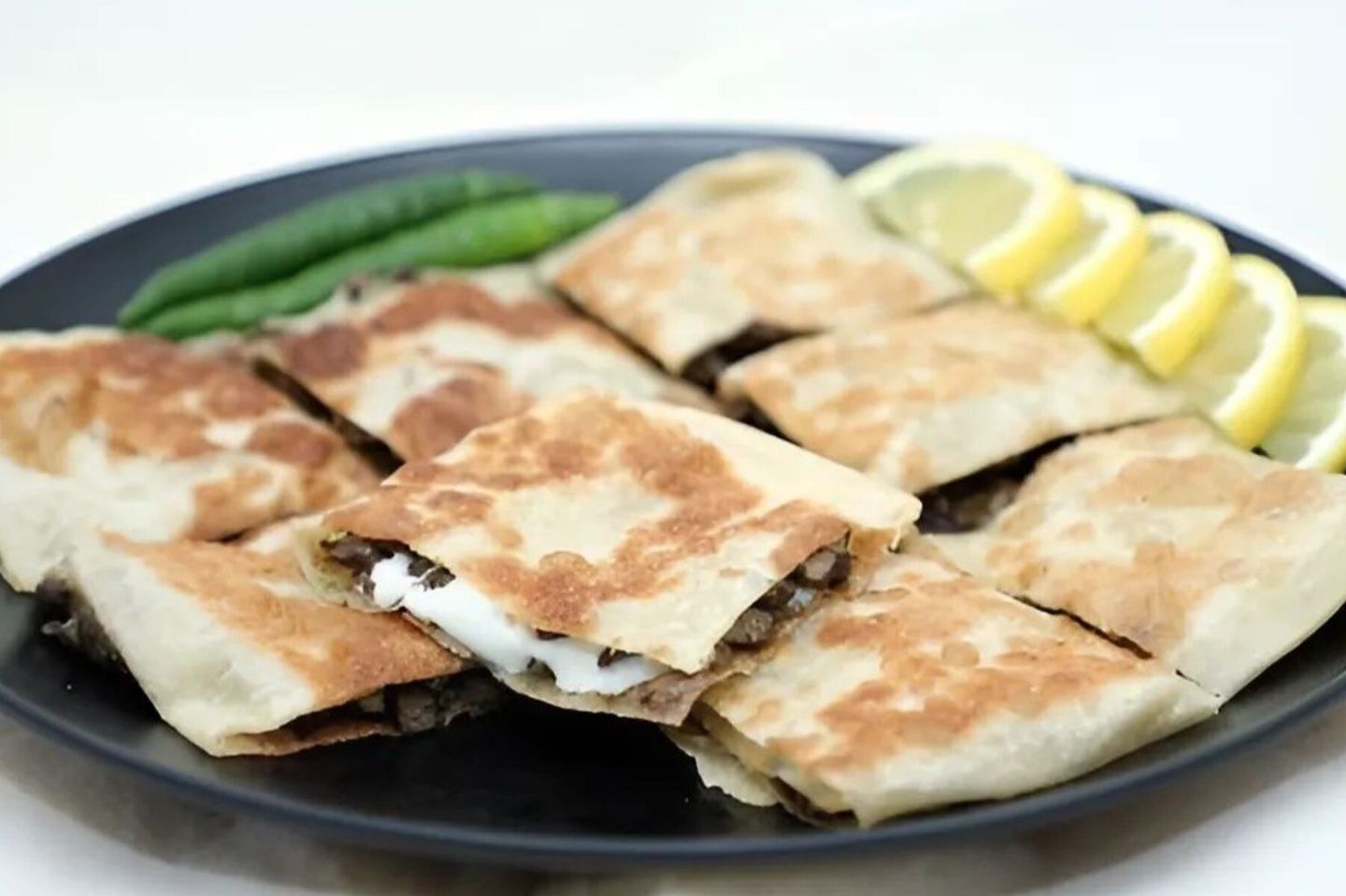 مطبق كبدة غنم مع جبن