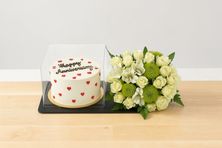 Cake Stand With Roses