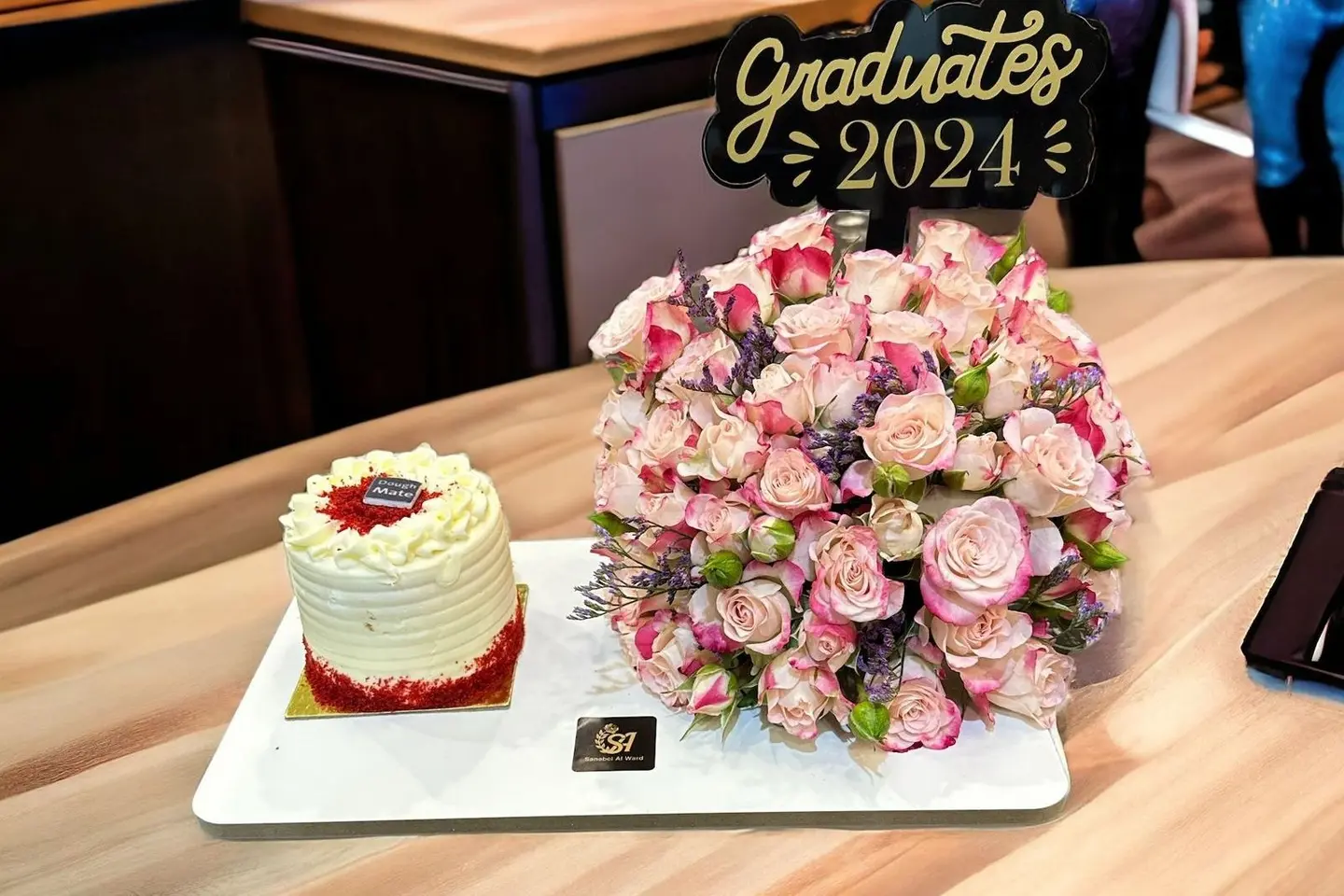 ورد بيبي رفلكس مع تغريسة التخرج