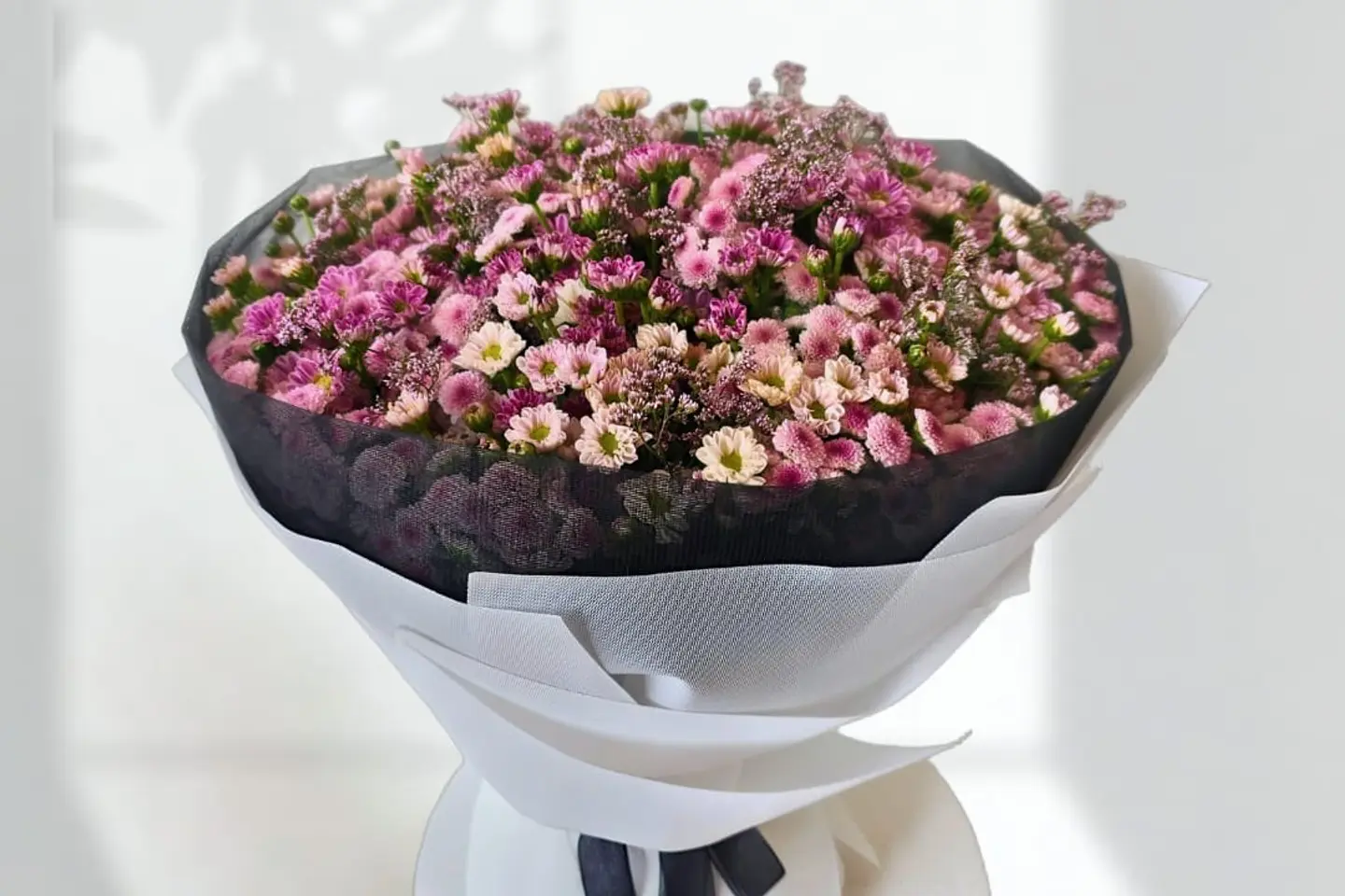 A Large Daisy Bouquet